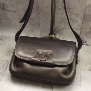 Elegant Olive Green Leather Messenger Bag